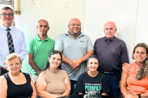 Conselheiros Tutelares debatem atuação no município e prestam contas do trabalho em reunião