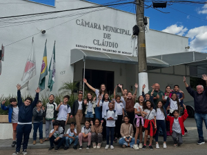 Câmara promove atividade educativa com alunos da Escola Municipal Coronel Joaquim da Silva Guimarães