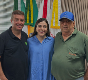 Deputada Lohanna França visita a Câmara Municipal de Cláudio