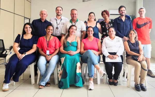 Vereador Kaká Amorim participa de discussão de políticas públicas de saúde