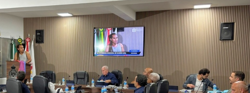 Cidadão utiliza Tribuna Livre para apresentar demandas do Movimento LGBTQIA+ de Cláudio