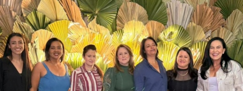 Encontro celebra a dedicação dos profissionais da educação com a presença da vereadora Rosângela