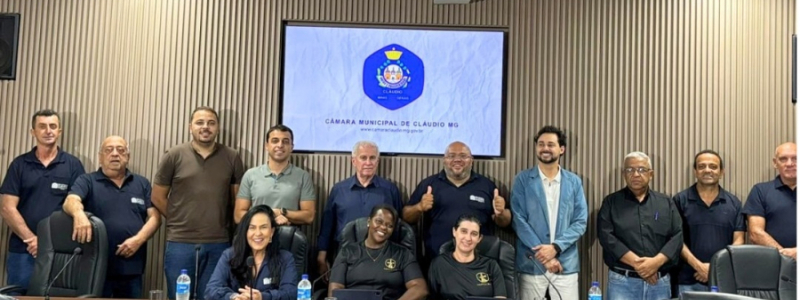 Representantes da Associação de Artistas e Artesãos solicitam apoio no orçamento de 2026 durante tribuna livre