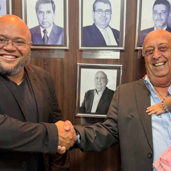 Câmara de Cláudio homenageia Kedo Tolentino com inclusão na Galeria dos Ex-Presidentes