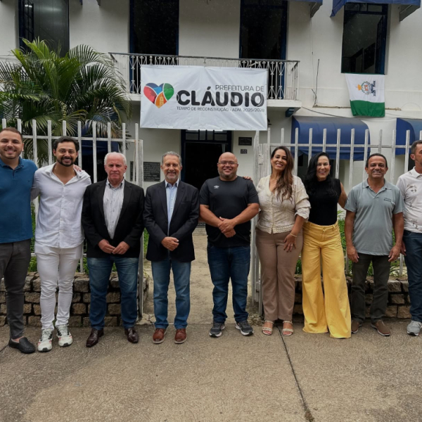 Vereadores participam de evento de posse do novo secretariado da Prefeitura de Cláudio