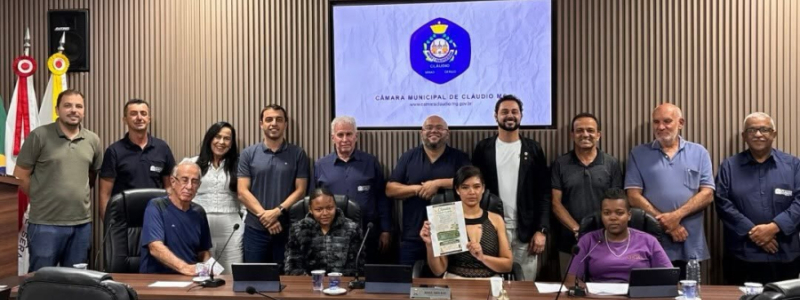 Deylane cobra espaço de lazer no Santa Cruz e propõe ações de saúde mental nas escolas